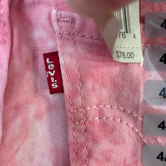 2/$30 Levi’s pink jean shorts girls size 4 or size 5 NWT - Picture 6 of 13